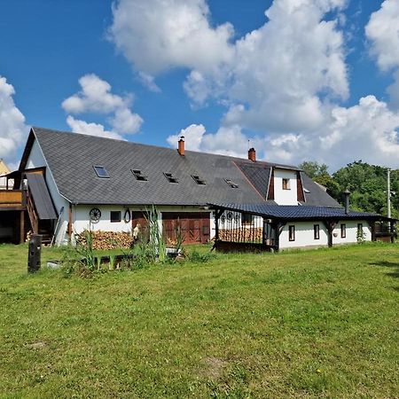 Premyslovsky Dvur Apartment Slezske Pavlovice Luaran gambar